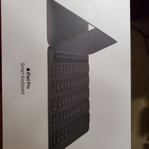 Apple iPad Pro Keyboard